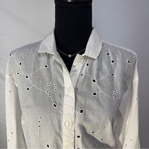 A new day 100% Cotton Eyelet Long Sleeve Button-Down Shirt - EUC - Picture 13 of 15